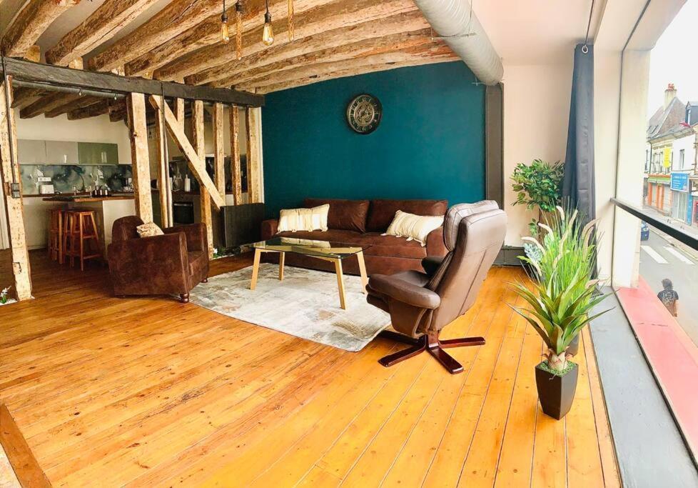 Grand Appartement Charme Ancien Et Confort Le Mans Dış mekan fotoğraf